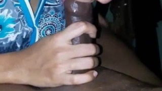 देशी सेक्स क्लिप्स: बहेन का लंड चूसना!