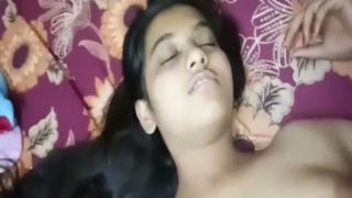 अल्ट्रा सेंशुअल ग़जराती लवर्स का XXX वीडियो।