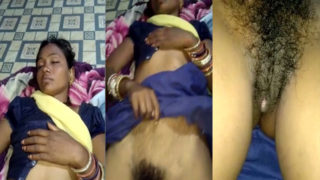 हिंदी XXX: भाभी का चूत दिखाई, देहाती अंदाज में मज़ेदार वीडियो।