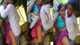 Bihari चाची की देहलीज पर खुला नाच, दोस्त के साथ रोमांचक खेल।