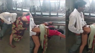 देहाती मजदूर का हिंसक चुदाई वीडियो। Doggystyle में चूत चुदाई, देखें अब क्या होता है।