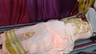 हिंदी पॉर्न: भाभी को चोदने का मज़ा - बीएफ और भाभी वीडियो