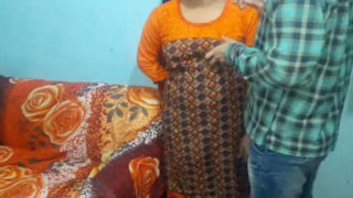 हिंदी पॉर्न: भाभी की चूत चुदाई। देसी सेक्स वीडियो।