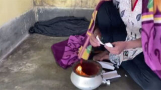 देहाती पत्नी की गुदा, देसी पोर्न वीडियो।  खूब मज़ेदार!