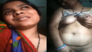 गाँव की लड़की, उंगली से चूत में मस्ती। Pussy fingering, desi mms।