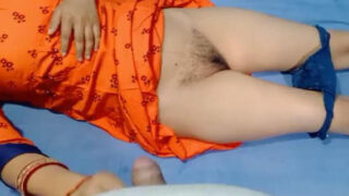 村里的 सेक्स, दीदी और भाई। चूत चाटने का मजा, नया वीडियो।