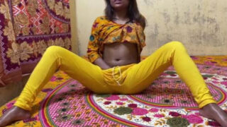 चूत चुदाई में दीदी की मस्ती, भोजपुरी सेक्स वीडियो का तड़का। हिंदी पॉर्न वीडियो।