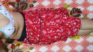 हिंदी पॉर्न वीडियो! बीएफ विडियो - चुदाई का आनंद। उत्तेजक दृश्य!