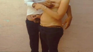 बाय्फ्रेंड ने गर्लफ्रेंड को अकेला पाकर चोद दिया - डेसी गर्ल एक्सएक्सएक्स