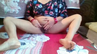 घर की नौकरानी, गुप्त रूप से उत्तेजित! वीडियो में देखें।