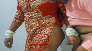 हिंदी पॉर्न वीडियो देखो, पड़ोस की भाभी हॉट। चुदाई वीडियो में देसी बाला का धमाल।