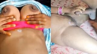 सबेरे भाभी ने देवर को किया उत्तेजित, desi porn में मज़ा!
