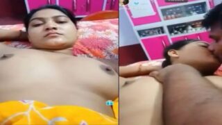 गुजारत की भाभी का घर पर अश्लील सेक्स वीडियो।