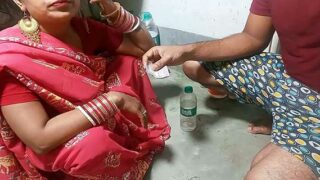 भारतीय भाभी का हॉट सेक्स वीडियो। चट वीडियो ऑनलाइन देखें।