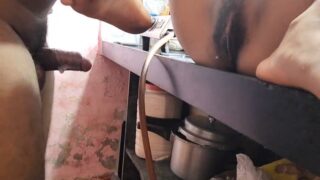 हिंदी सेक्स मूवी: १८ साल की लड़की की चुदाई, वीडियो।