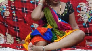 नई हिंदी ब्लू फिल्म: हॉट नौकरानी को चोदते हुए देखो, पॉर्न मूवी।