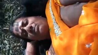 हिन्दी BF विडियो - Tamil Sex MMS जंगल में रंडी का धमाल