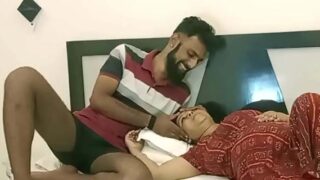 हिंदी ब्लू फिल्म - भाभी के साथ हॉट एक्शन। XXX bf वीडियो अब ऑनलाइन।