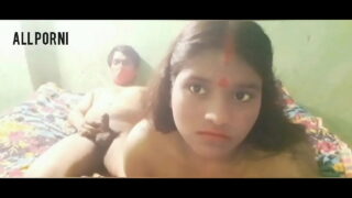 बहादुर भाभी का भोजपुरी सेक्स वीडियो, हॉट और उत्तेजक! XXX bf वीडियो देखो।